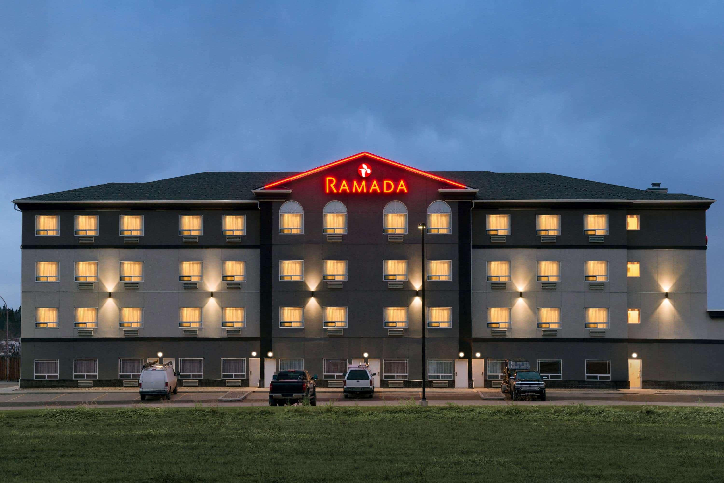 Ramada By Wyndham Drayton Valley Exteriér fotografie