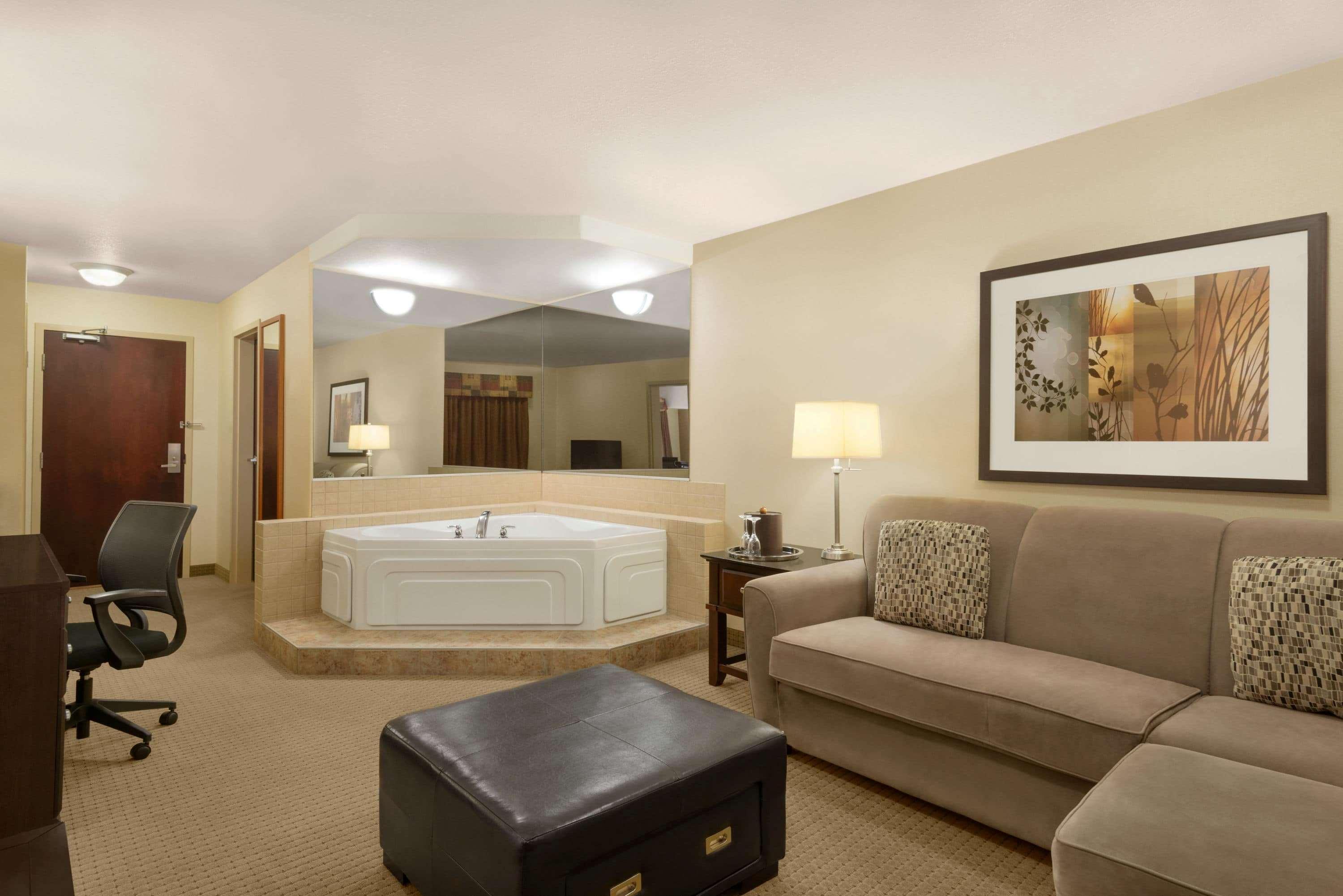 Ramada By Wyndham Drayton Valley Exteriér fotografie